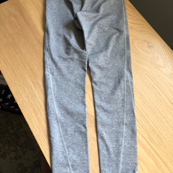 Fleo Apex Leggings - 4 pairs, size small - Picture 3 of 5